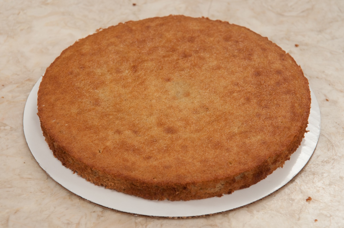 How To Bake Cake Layers Flat How To Bake Cake Layers Flat